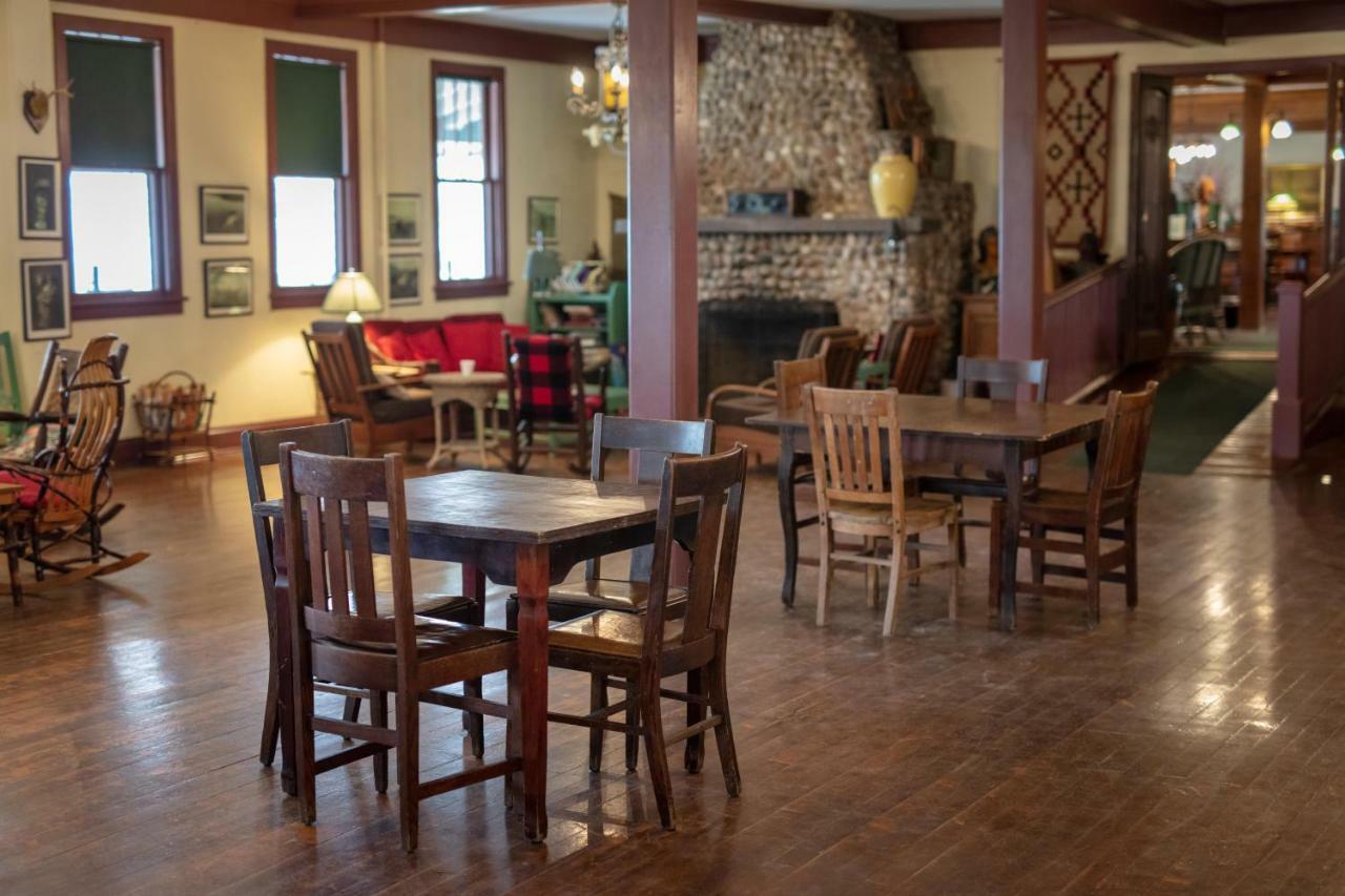 Lakeside Inn מראה חיצוני תמונה