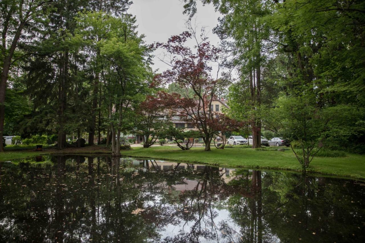 Lakeside Inn מראה חיצוני תמונה